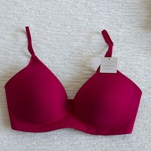 Wireless Next To Nothing Fuchsia Red Bra NWT
